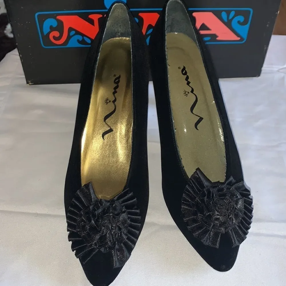 Vintage Nina black velvet kitten heels with satin bow